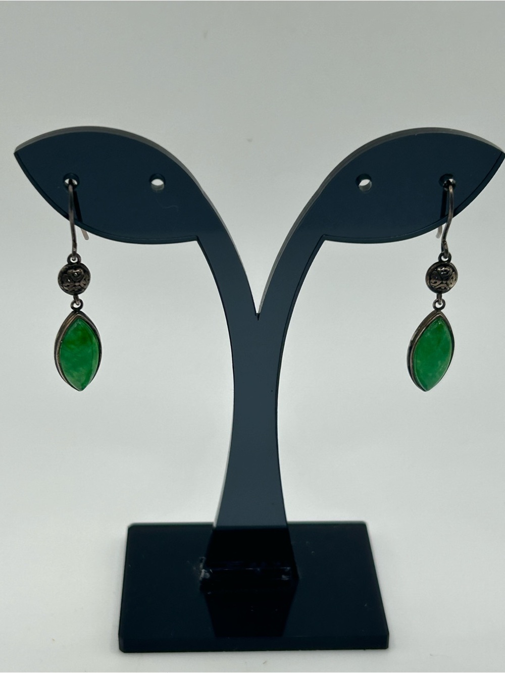 #323256 Vintage 925 silver jade marquee dangling earrings